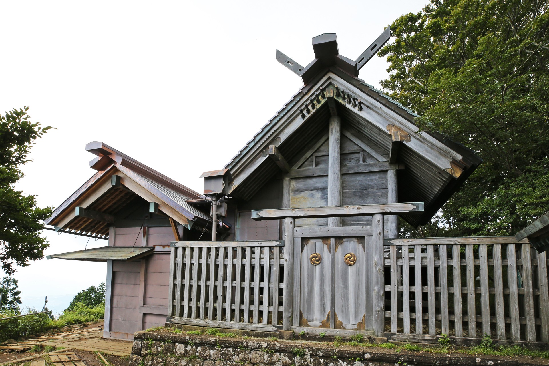 大山阿夫利神社本社屋根替え